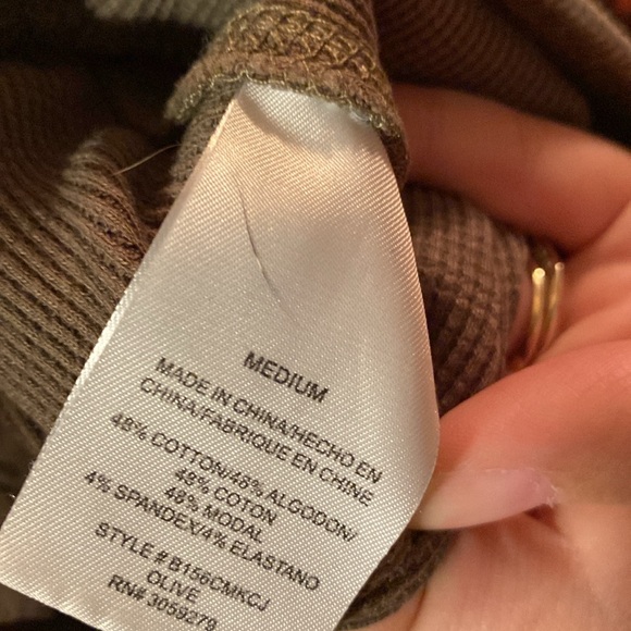 EUC CJLA Carly Jean Los Angeles Capri lounge pants in OLIVE, size M - Picture 5 of 5